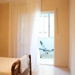 Apartment Casa Miel En El Botanico Tirana