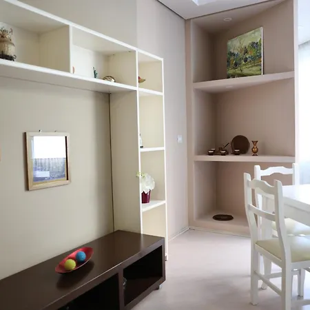 Апартаменты Casa Miel En El Botanico Тирана