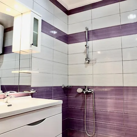 Casa Miel En El Botanico * Тирана